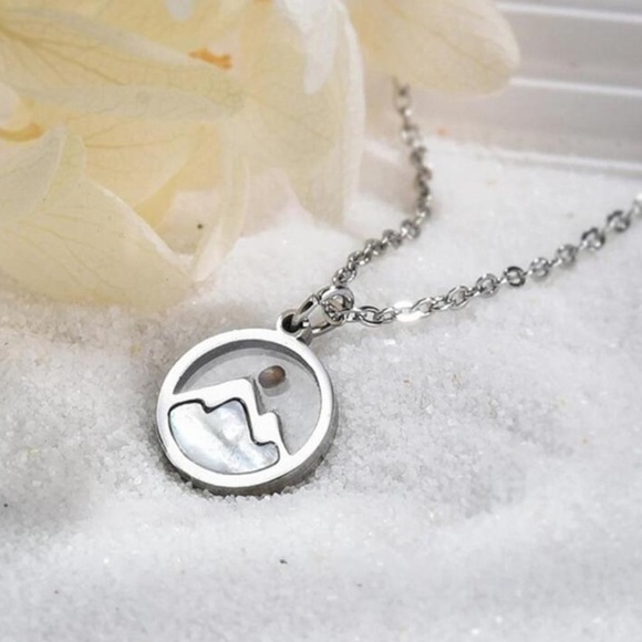 Mustard Seed Faith Mountain Pendant Necklace, Gold or Silver - Picture 3 of 5